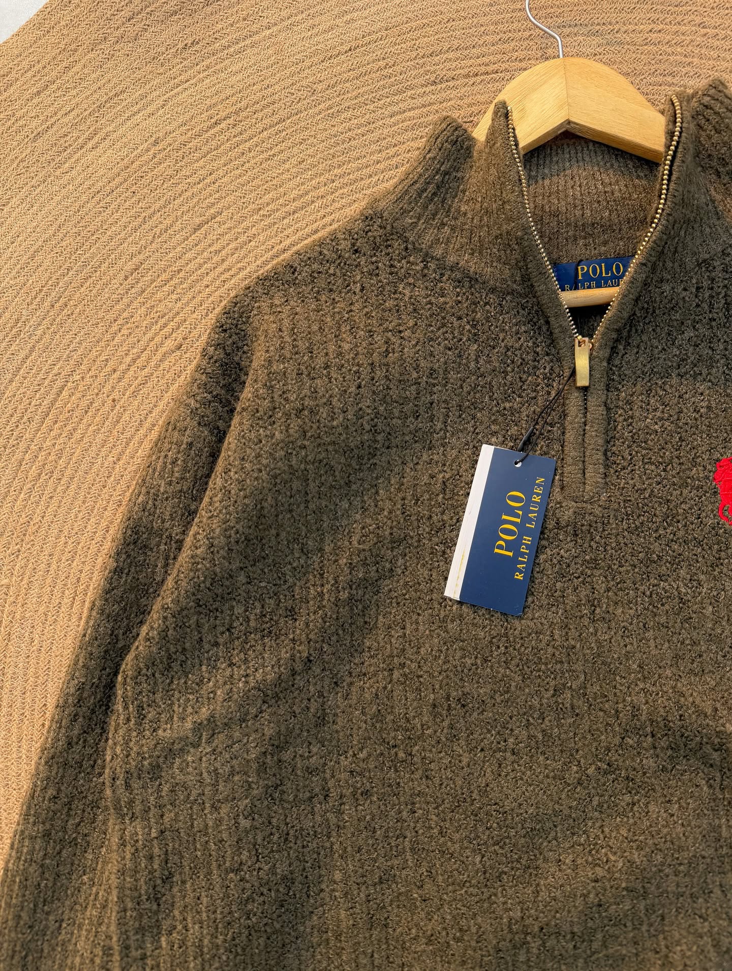 Premium Old Money Half-Zip Cashmere Sweater - Image 12